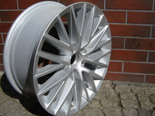 Load image into Gallery viewer, 1x Alufelge 17 Zoll 7.0" 5x112 33ET 1K8601025L VW Scirocco Passat Rim Wheel FEL8976106134tt