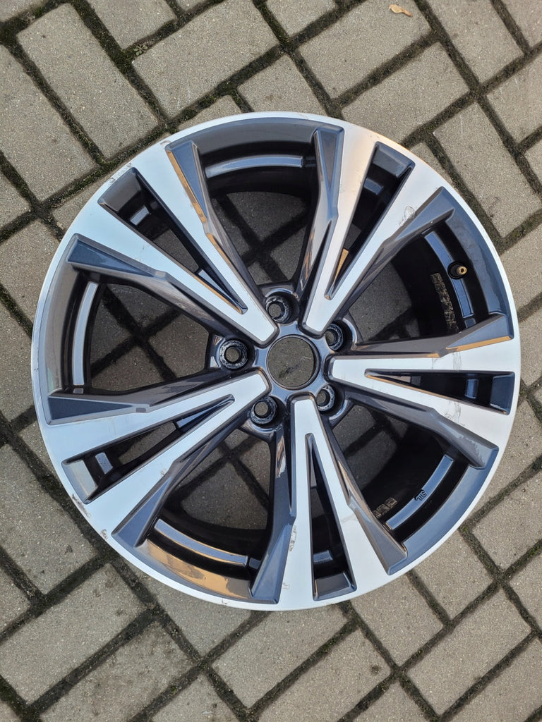 1x Alufelge 18 Zoll 7.0" 4x114.3 40ET 4C4CH-16 Nissan X-Trail Qashqai Rim Wheel FEL8832512600sj