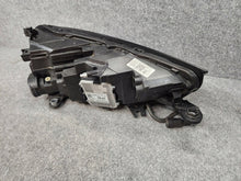 Laden Sie das Bild in den Galerie-Viewer, Frontscheinwerfer Skoda Fabia IV 6VB941015B LED Links Scheinwerfer Headlight SCH6832189367lr