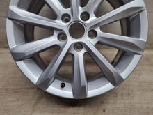 Laden Sie das Bild in den Galerie-Viewer, 1x Alufelge 17 Zoll 5x112 3G0601025C VW Passat B8 Rim Wheel FEL9999708761ns