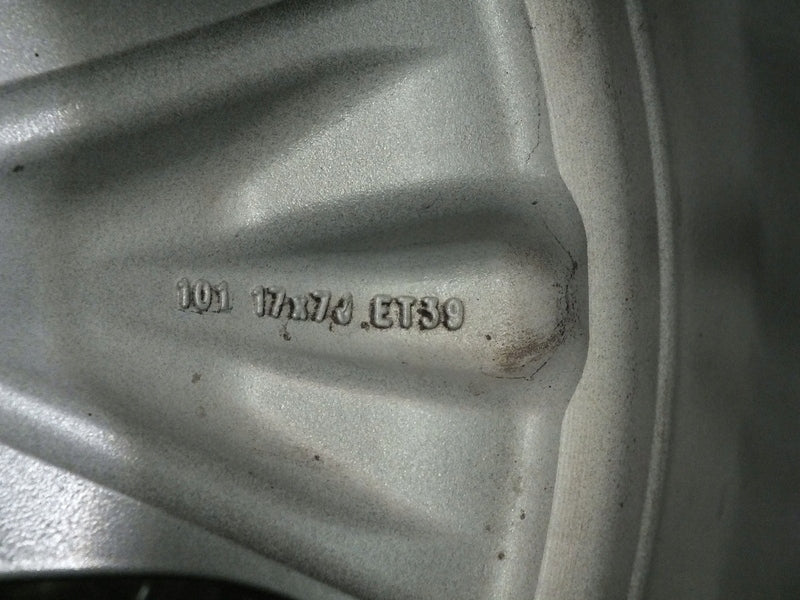 1x Alufelge 17 Zoll 7.0" 5x114.3 39ET Glanz Graphit PZ49M-X0670- Mg Rav