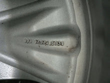 Laden Sie das Bild in den Galerie-Viewer, 1x Alufelge 17 Zoll 7.0&quot; 5x114.3 39ET Glanz Graphit PZ49M-X0670- Mg Rav