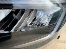 Laden Sie das Bild in den Galerie-Viewer, Frontscheinwerfer VW Taigo 2G7941005A Full LED FALSE Scheinwerfer Headlight SCH4587603943cl