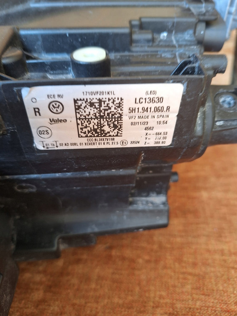 Frontscheinwerfer VW Golf VIII 5H1941060R Full LED Rechts Scheinwerfer Headlight SCH9612391028ov