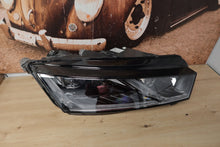 Laden Sie das Bild in den Galerie-Viewer, Frontscheinwerfer Skoda Octavia IV 5E4941016A LED FALSE Scheinwerfer Headlight SCH1169417016vc