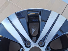 Load image into Gallery viewer, 1x Alufelge 17 Zoll 7.0" 5x112 44 5ET A2064014100 Mercedes-Benz W206 Rim Wheel FEL7679631400xz