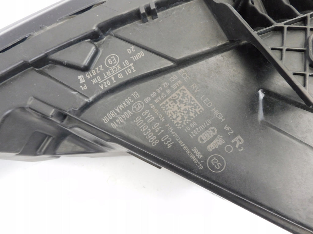 Frontscheinwerfer Audi A3 8Y0941034 8Y0941033 Full LED Rechts oder Links SCH4159551036nv