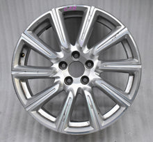 Laden Sie das Bild in den Galerie-Viewer, 1x Alufelge 18 Zoll 8.0" 5x108 42ET Glanz Silber 31445301 Volvo S90 V90 FEL1899193280te