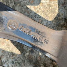 Laden Sie das Bild in den Galerie-Viewer, 1x Alufelge 18 Zoll 7.0&quot; 5x112 X3-8M9-LK7V Mercedes-Benz Vito Rim Wheel