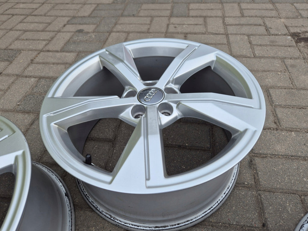 4x Alufelge 17 Zoll 7.5" 5x112 46ET Glanz Silber 82A601025 Audi A1 82 I FEL1691410340nr