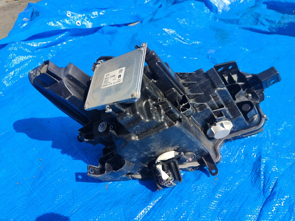 Frontscheinwerfer Mazda III BCJH-51040 LED Links Scheinwerfer Headlight