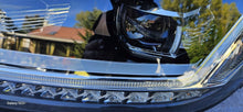 Laden Sie das Bild in den Galerie-Viewer, Frontscheinwerfer VW Touran 5TB941081A LED Links Scheinwerfer Headlight