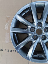 Laden Sie das Bild in den Galerie-Viewer, 1x Alufelge 18 Zoll 7.0&quot; 5x114.3 50ET Matt Silber 9965337080 Mazda Cx-3