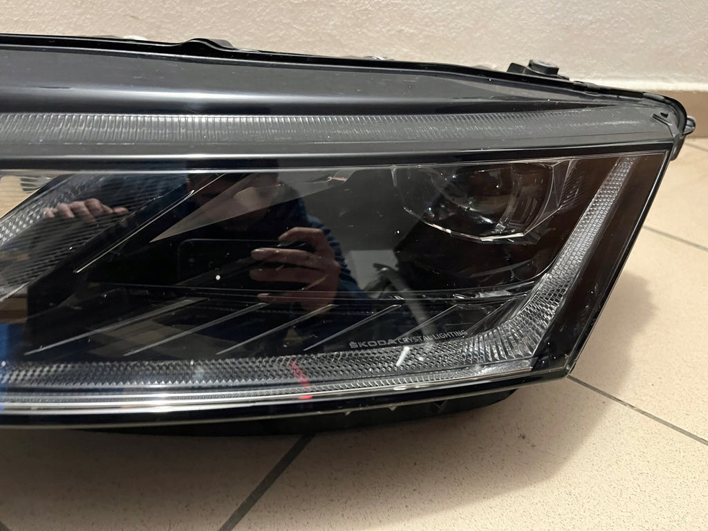 Frontscheinwerfer Skoda Octavia IV 5E4941015A Links Scheinwerfer Headlight SCH8302477565iw