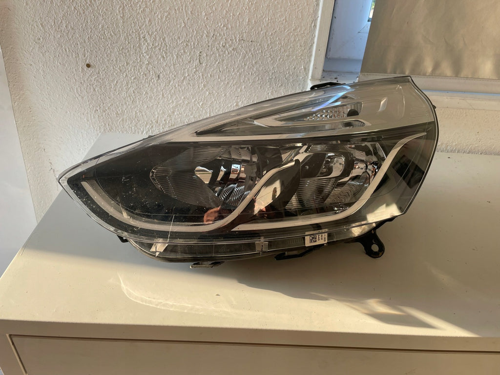 Frontscheinwerfer Renault Clio IV 260608367R Links Scheinwerfer Headlight