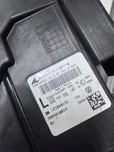 Laden Sie das Bild in den Galerie-Viewer, Frontscheinwerfer VW Tiguan 5NN941081D 5NN941082D Ein Satz Headlight SCH8741634042aj