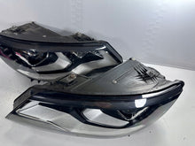 Laden Sie das Bild in den Galerie-Viewer, Frontscheinwerfer VW Tiguan 5N1941751 5N1941752 Xenon Ein Satz Headlight