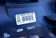 Laden Sie das Bild in den Galerie-Viewer, Frontscheinwerfer Opel Mokka 95440411 423443301216998 Links Headlight SCH9240943669yx