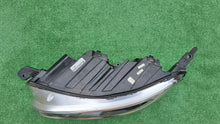 Laden Sie das Bild in den Galerie-Viewer, Frontscheinwerfer Peugeot Expert 9808572680-00 Links Scheinwerfer Headlight