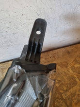 Laden Sie das Bild in den Galerie-Viewer, Frontscheinwerfer Toyota Yaris Cross LED Links Scheinwerfer Headlight SCH1124406186dw