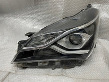 Load image into Gallery viewer, Frontscheinwerfer Toyota Yaris 81170-0DJ90 LED Links Scheinwerfer Headlight SCH3843858885ln