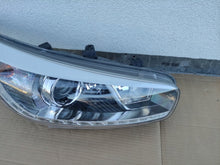 Laden Sie das Bild in den Galerie-Viewer, Frontscheinwerfer Kia Ceed 92102-12220 Rechts Scheinwerfer Headlight SCH4991773440rv