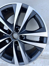 Laden Sie das Bild in den Galerie-Viewer, 1x Alufelge 18 Zoll 7.5&quot; 5x114.3 39ET 403006881R Mg Espace Rim Wheel
