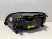 Laden Sie das Bild in den Galerie-Viewer, Frontscheinwerfer Volvo V70 S80 31420013 31420014 Rechts Scheinwerfer Headlight SCH5089427571aw