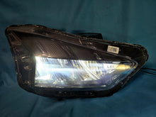 Laden Sie das Bild in den Galerie-Viewer, Frontscheinwerfer Hyundai Bayon 92102Q0600 LED Rechts Scheinwerfer Headlight SCH3266700143xz