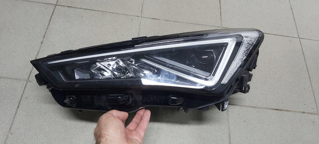 Frontscheinwerfer Seat Tarraco 5FJ941007E Full LED Links Scheinwerfer Headlight