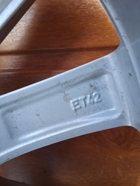 1x Alufelge 16 Zoll 6.5" 5x112 42ET Glanz Silber 3G0071496B VW Passat Golf I FEL2480701970xq