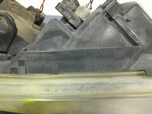 Laden Sie das Bild in den Galerie-Viewer, Frontscheinwerfer Toyota Avensis 328715-05-44 Links Scheinwerfer Headlight SCH9321727757hx