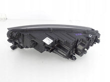 Laden Sie das Bild in den Galerie-Viewer, Frontscheinwerfer Skoda Octavia IV 5E4941016 Full LED Rechts Headlight SCH1712027713gn