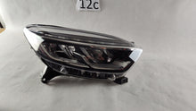 Laden Sie das Bild in den Galerie-Viewer, Frontscheinwerfer Renault Captur I 260107244R LED Rechts Scheinwerfer Headlight