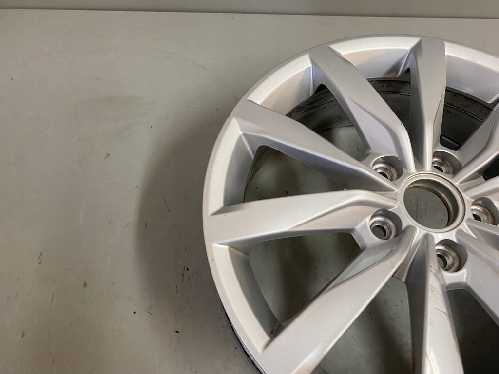 1x Alufelge 17 Zoll 6.0" 5x112 48ET Glanz 5G0601025 VW Golf Vii Rim Wheel FEL6723913769nz