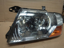 Laden Sie das Bild in den Galerie-Viewer, Frontscheinwerfer Mitsubishi Pajero III 082141159L Links Scheinwerfer Headlight SCH1229360842yd