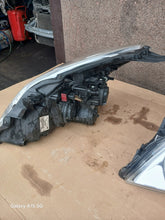 Laden Sie das Bild in den Galerie-Viewer, Frontscheinwerfer Opel Vectra A C 88312289 Ein Satz Scheinwerfer Headlight SCH2895461471ez