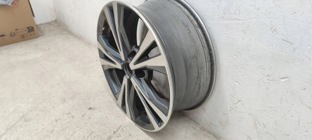 1x Alufelge 18 Zoll 7.0" 5x114.3 40ET Matt HV03BMB94 Nissan Qashqai I Rim Wheel FEL3696253446vn