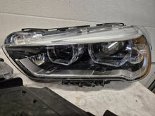 Laden Sie das Bild in den Galerie-Viewer, Frontscheinwerfer BMW X1 F48 7472219 7472220 Ein Satz Scheinwerfer Headlight SCH6899003042su
