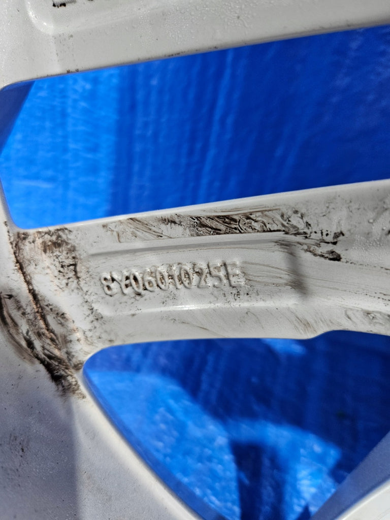 1x Alufelge 17 Zoll 8.0" 5x112 8Y0601025E Audi A3 Rim Wheel FEL3514989600sf