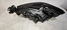 Laden Sie das Bild in den Galerie-Viewer, Frontscheinwerfer Mazda Gj GRF5-51030 LED Rechts Scheinwerfer Headlight SCH3223040679hr