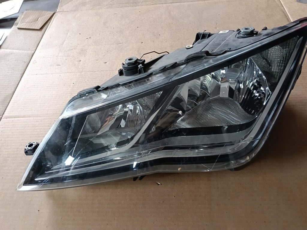 Frontscheinwerfer Seat Leon 5F1941005B Links Scheinwerfer Headlight SCH7919579082zt