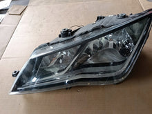 Laden Sie das Bild in den Galerie-Viewer, Frontscheinwerfer Seat Leon 5F1941005B Links Scheinwerfer Headlight SCH7919579082zt
