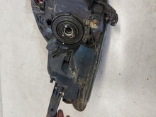 Laden Sie das Bild in den Galerie-Viewer, Frontscheinwerfer Toyota Yaris Links Scheinwerfer Headlight