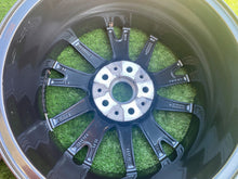 Laden Sie das Bild in den Galerie-Viewer, 1x Alufelge 17 Zoll 7.0" 5x112 47ET 7849122 BMW 1 F40 Rim Wheel FEL1960520594vx