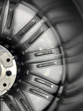 Load image into Gallery viewer, 1x Alufelge 19 Zoll 9.0" 5x112 44ET Glanz Graphit 7855084 BMW 5 G31 G30 FEL5961657352rs