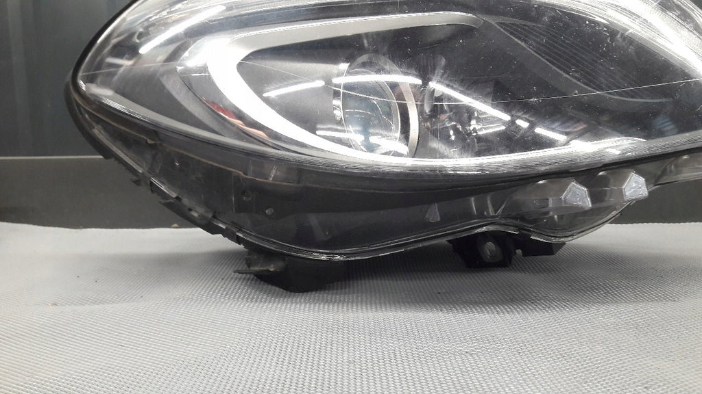 Frontscheinwerfer Mercedes-Benz W246 A2468200861 Xenon Rechts Headlight