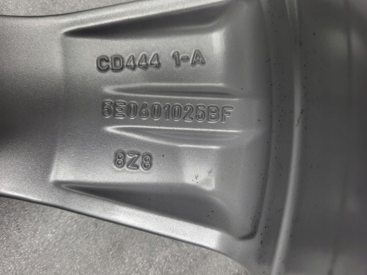 1x Alufelge 17 Zoll 7.0" 5x112 49ET 5E0601025BF Skoda Superb Iii Rim Wheel FEL5450220250va
