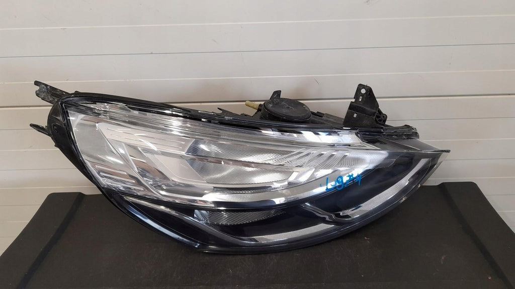 Frontscheinwerfer Renault Clio 260100653R Rechts Scheinwerfer Headlight