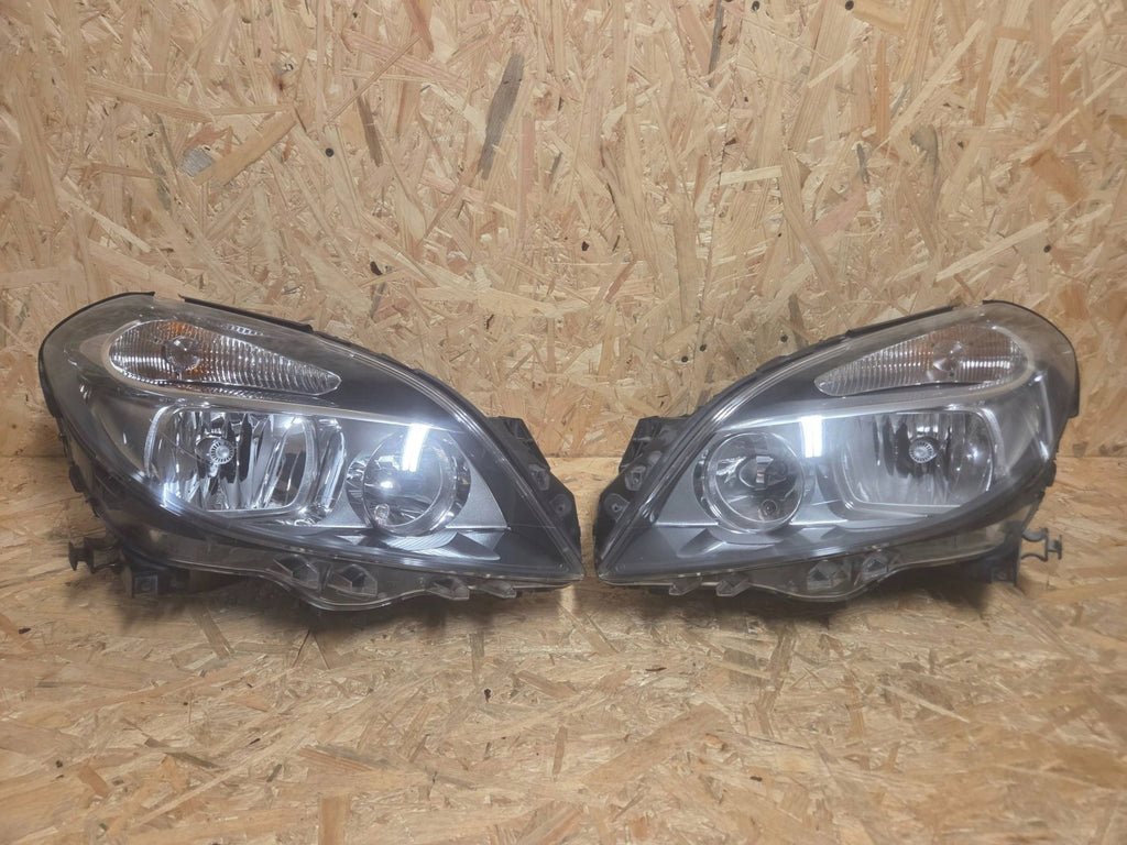 Frontscheinwerfer Mercedes-Benz W246 A2468200261 Ein Satz Scheinwerfer Headlight SCH8489763381xu